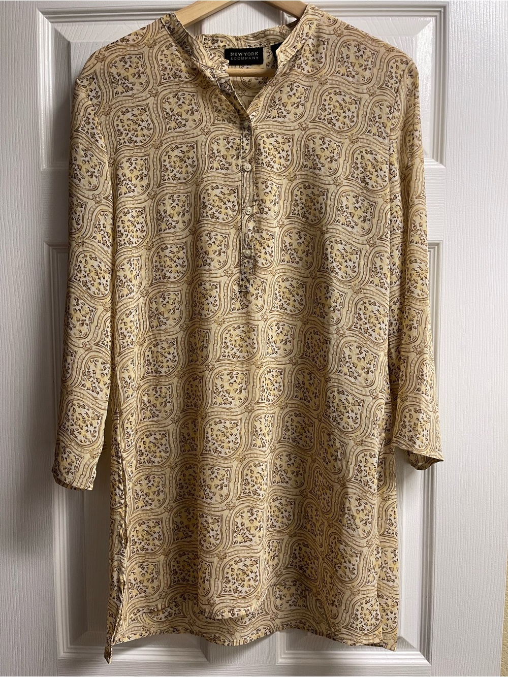 New York & Company super light gauzy Beige & brown patterned Paisley Print Tunic